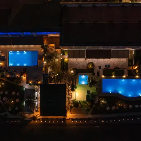 Elea Hotel 4*
